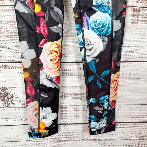 Zyia Dark Floral Mesh Hi Rise 7/8 Leggings, EUC, Size 2, MSRP $78 - Picture 6 of 11